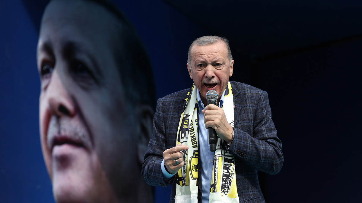 Turcja: Erdogan w wyborach 14 maja może przegrać przez kłopoty gospodarcze