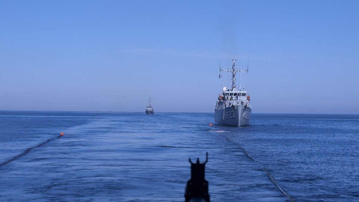 Wczoraj na Oceanie Atlantyckim i Morzu Śródziemnym rozpoczęły się międzynarodowe ćwiczenia NATO - "Noble Mariner 2011". W manewrach uczestniczy polski okręt ORP "Kontradmirał Xawery Czernicki". Polska jednostka stoi na czele sił przeciwminowych. Manewry "Noble Mariner 2011" zakończą się 10 marca.