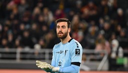 Bramkarz Pogoni wrzucił sobie piłkę do bramki. Pozo bohaterem "Portowców"