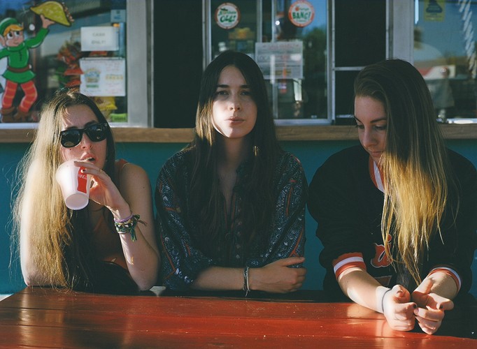 Haim na zdjęciach z sesji do pierwszej płyty