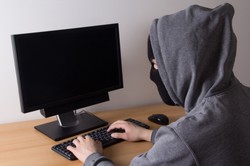 Chwalisz terroryzm w internecie? Możesz trafić za kraty