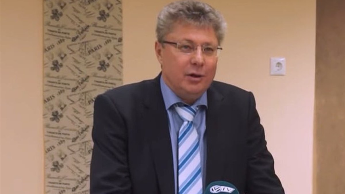 Káromkodáscunamival küldte melegebb éghajlatra az orosházi játékosokat a fideszes képviselő klubelnök – videó