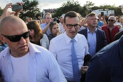 Premier Mateusz Morawiecki po spotkaniu z mieszkańcami w Działdowie