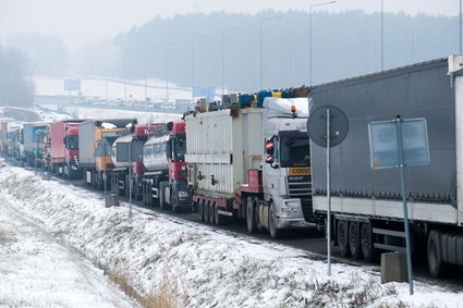 Państwa UE wypracowały porozumienie ws. limitów CO2 dla ciężarówek
