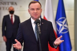 Duda: Panujemy nad sytuacją na granicy, wypełniamy obowiązki członka UE