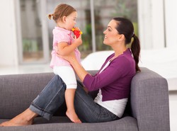 Nauka mówienia dla dzieci. Trzeba mówić konkretnym językiem