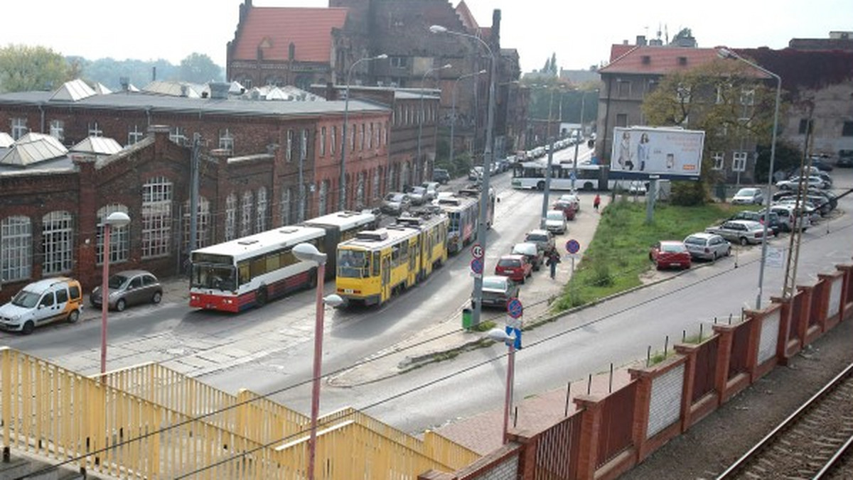 Trwają przygotowania do uruchomienia tymczasowego dworca, który będzie działał przy ulicy Kolumba, naprzeciw dotychczasowego dworca.