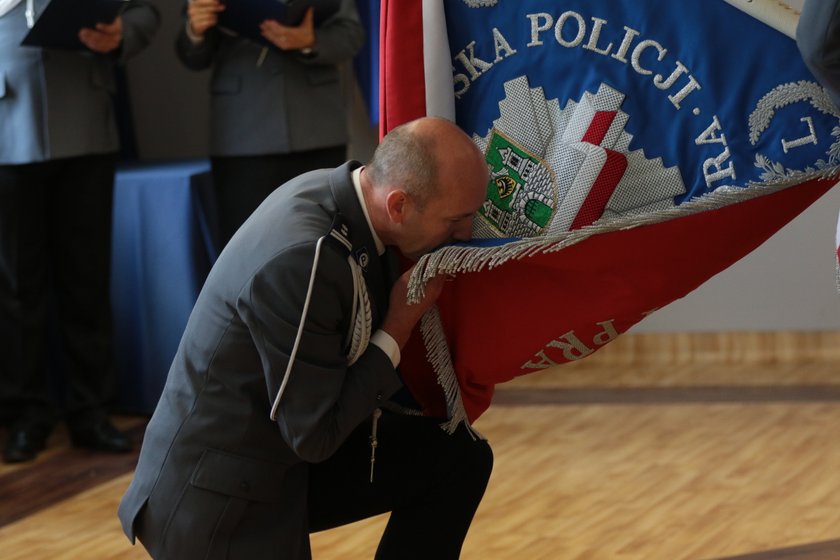 Komendant policji zaszczepił się poza kolejką. Stracił stołek