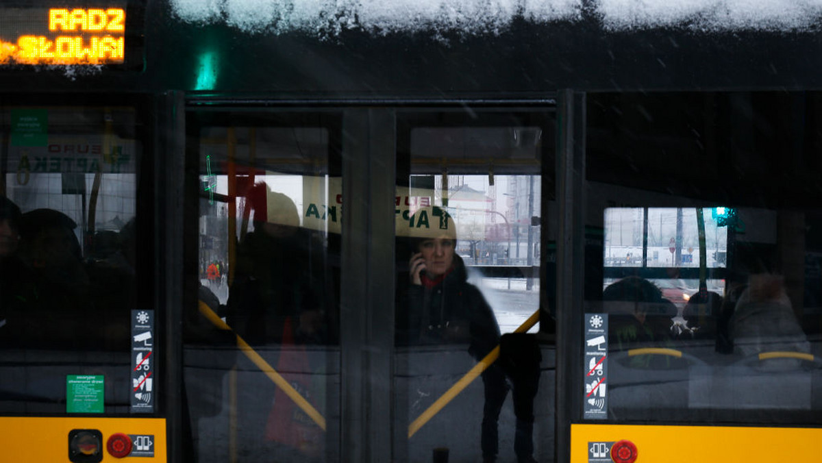 Dlaczego w autobusie miejskim nie ma pasów bezpieczeństwa? Oto powody