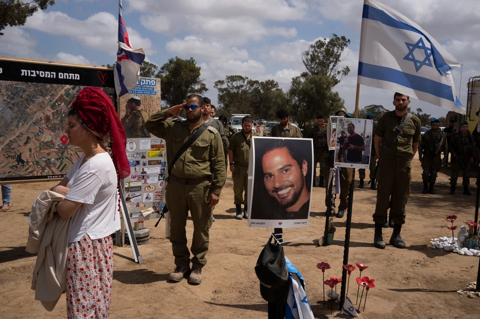 Dan sećanja u Izraelu na mestu održavanja festivala Nova gde je došlo do napada Hamasa 7. oktobra, kod kibuca Reim 13. maja