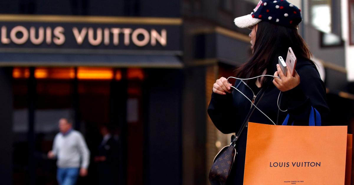 Tiffany soars 28% after Louis Vuitton made a $14.5 billion bid for the company [ARTICLE] - Pulse ...
