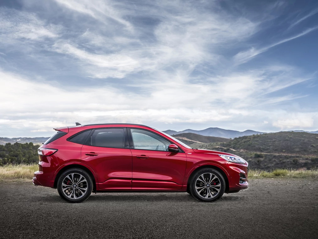 Kuga ST-Line-X EcoBlue Hybrid