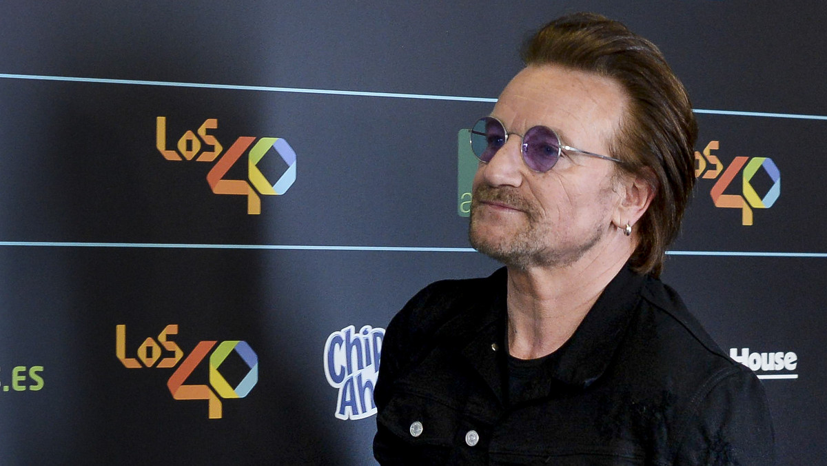 Byli pracownicy założonej przez Bono organizacji charytatywnej One Campaign twierdzą, że byli "traktowani gorzej niż psy". Lider U2 przeprasza pracowników i zapowiada, że "weźmie za to odpowiedzialność".