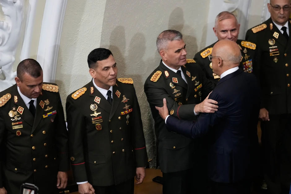 Brat Delsi Rodrigez Horhe sa ministrom odbrane Venecuele Vladimirom Padrinom u Karakasu 15. januara