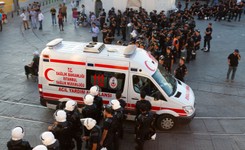 Zamachowiec-samobójca? Eksplozja w Stambule, są ofiary [ZDJĘCIA]