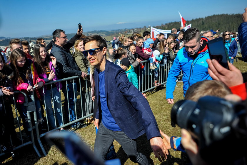 Skoki narciarskie. Powitanie Kamila Stocha w rodzinnej miejscowosci. 07.04.2018