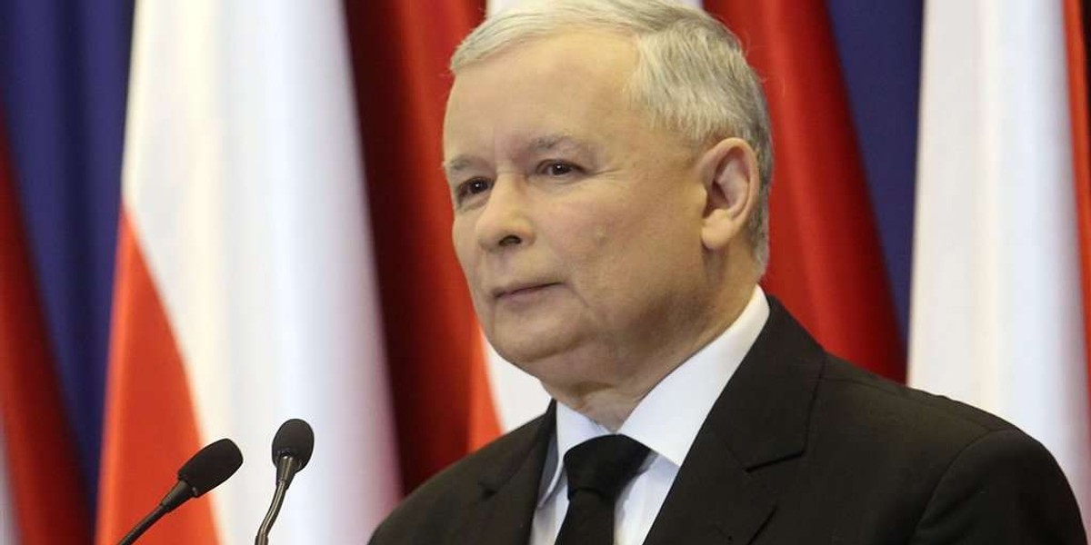 Kaczyński oskarża Polskę i Rosję po smierci brata