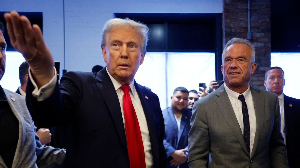 Novozvolený prezident USA Donald Trump a Robert F. Kennedy Jr.