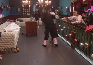 Anastasija i Bora svađa