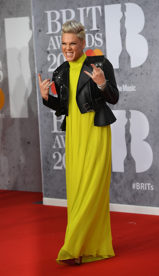 Brit Awards 2019: Pink na czerwonym dywanie