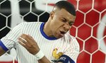 Kylian Mbappe już tak nie wygląda. Pokazał się w... komicznej masce. ZDJĘCIA