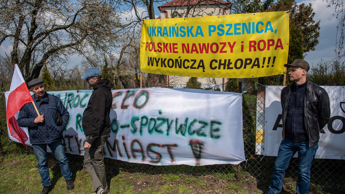 Polscy rolnicy pojechali do Brukseli. "Dłużej nie wytrzymamy"