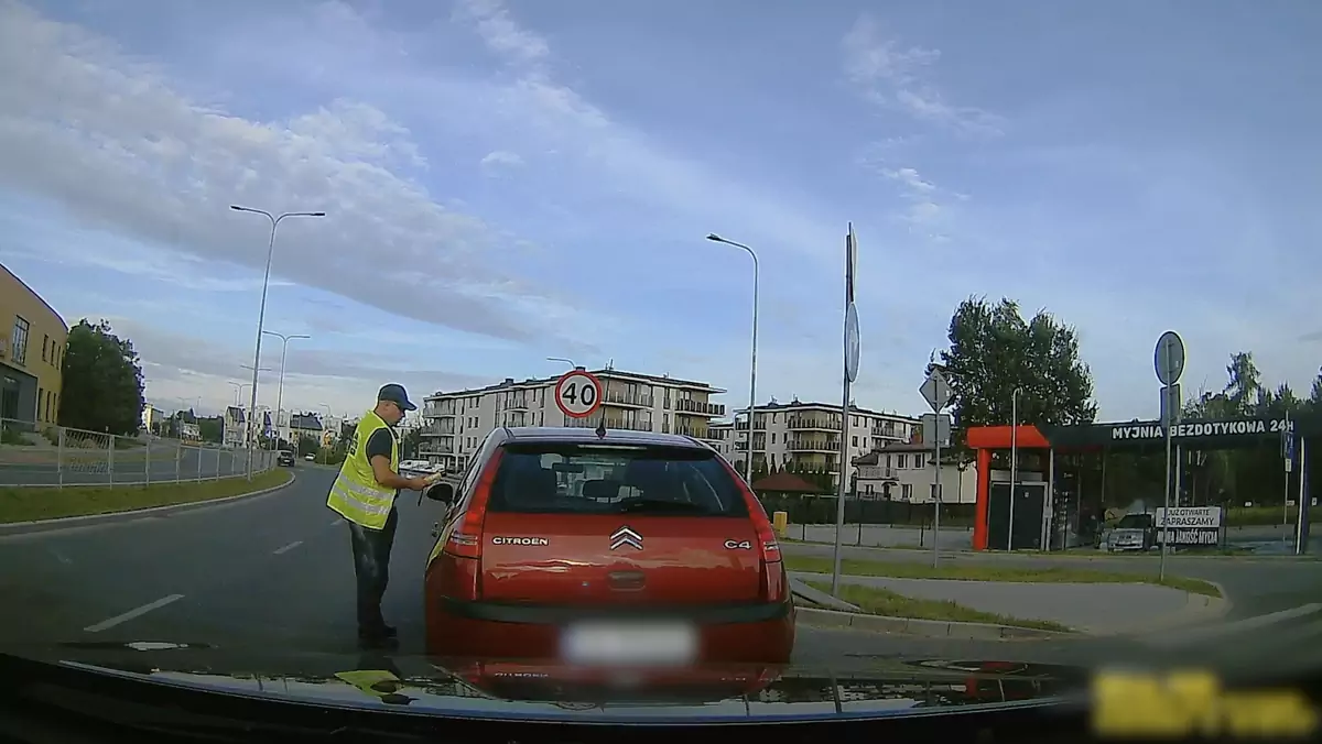 Patrol Inspekcji Transportu Drogowego (ITD) zatrzymał do kontroli kierowcę, który miał ponad 2 promile alkoholu w wydychanym powietrzu