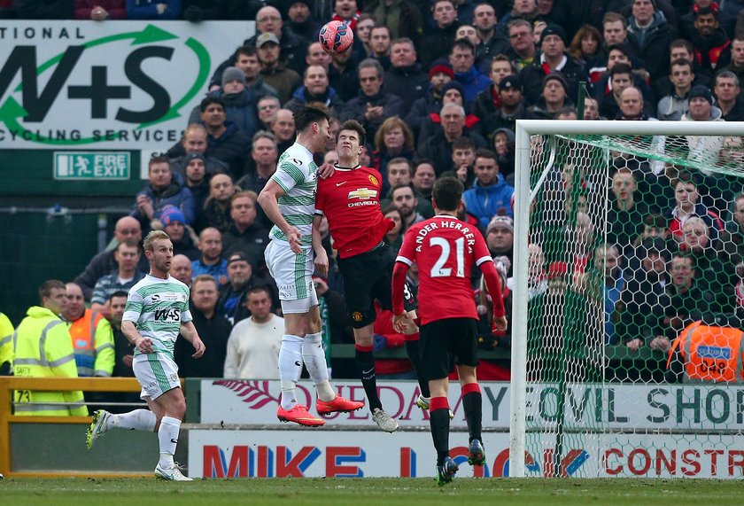 Paddy McNair to prawdziwy twardziel! Grał ze szwami, szacunek!