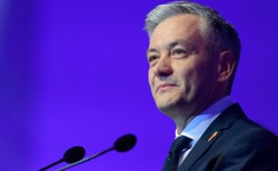 Biedroń: Polacy są sfrustrowani prezydentem, który nie rozumie świata
