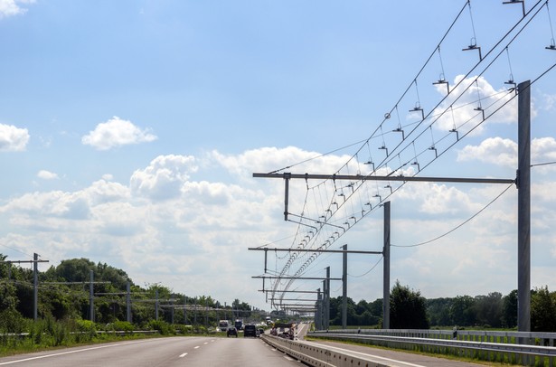 Elektryczna wpadka Niemców. Przyznają: „To grobowiec zielonej ideologii”