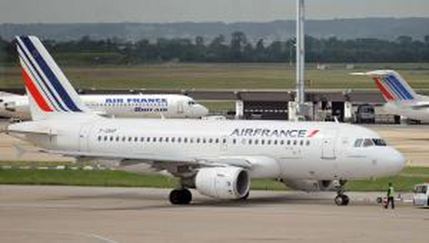 Francuski rząd ratuje linie lotnicze. Przeznaczy 7 mld euro na pomoc dla Air France KLM