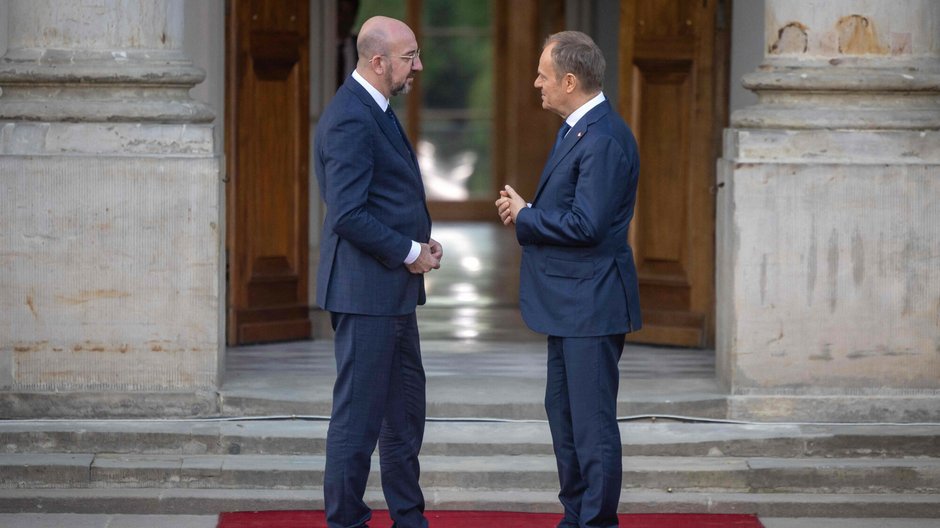 Tydzień temu Charles Michel, przewodniczący rady europejskiej, odbywał w Warszawie nieformalne konsultacje na kolacji z premierem Tuskiem