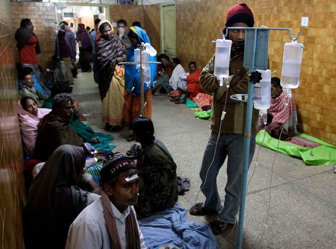 Policja aresztowała cztery osoby podejrzewane o produkowanie i dystrybucję toksycznego alkoholu