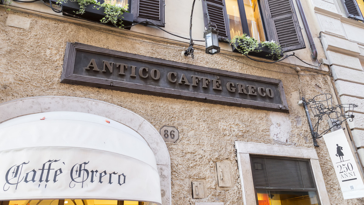Na 12 czerwca zapowiedziano definitywną eksmisję słynnej kawiarni Caffe Greco w Rzymie, pełnej pamiątek po polskich pisarzach i poetach. Nakaz zamknięcia lokalu w jego siedzibie przy via Condotti to wynik dwuletniej sądowej batalii z właścicielem.