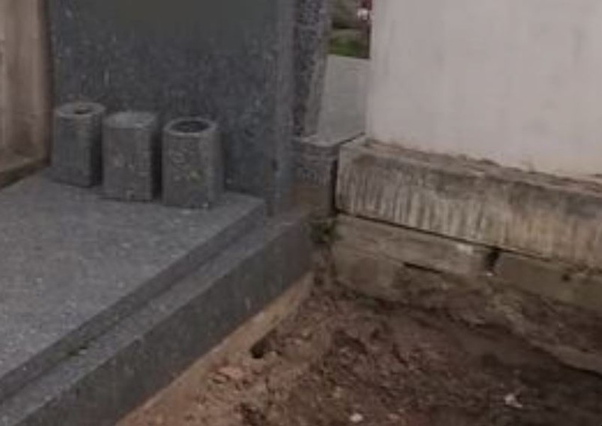 Uklonjeno grobno mesto