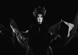 Kora w klipie Organka. Zobacz TELEDYSK "Czarna Madonna"