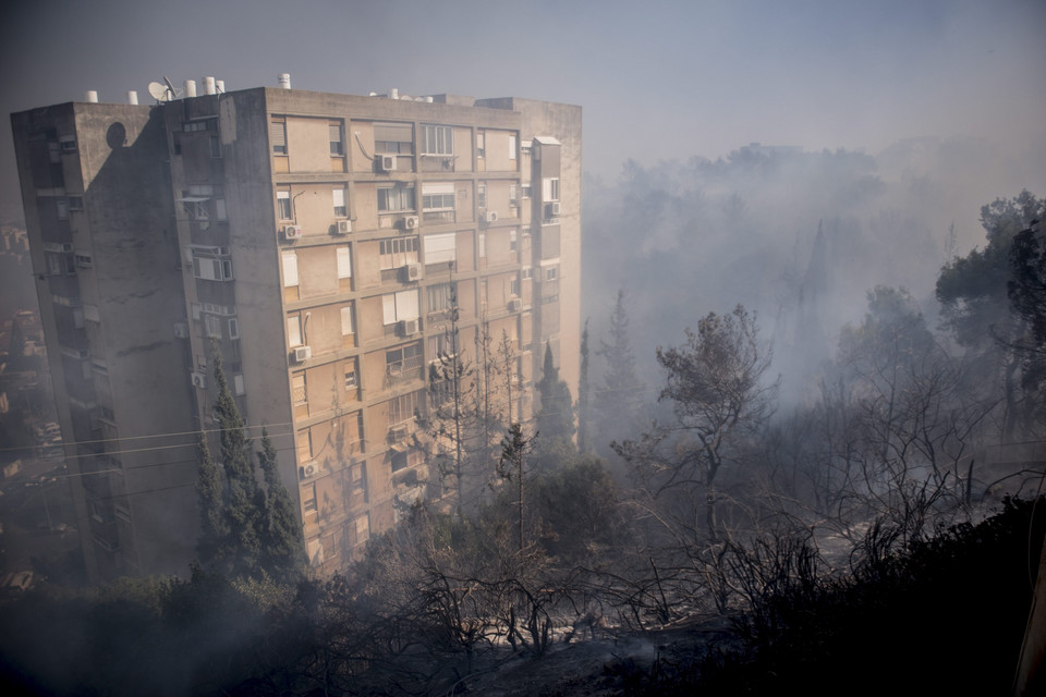 ISRAEL FIRE in HAIFA (Fire in Haifa)