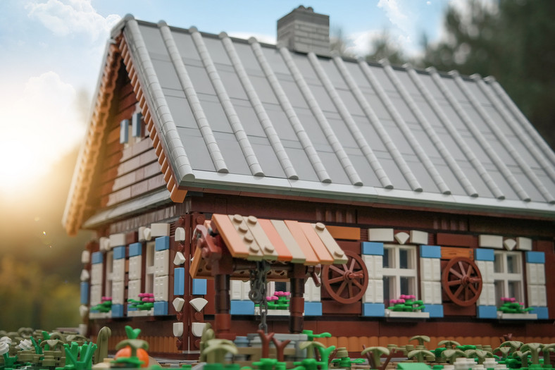 Podlaski dom z Lego inspirowany Krainą Otwartych Okiennic