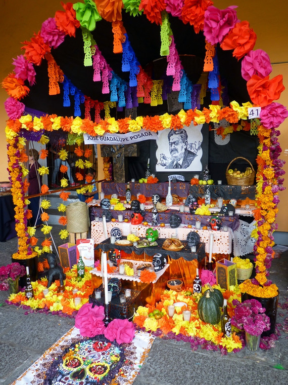 Tradycyjna meksykańska "ofrenda"