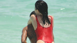Kylie Jenner w kostiumie kąpielowym