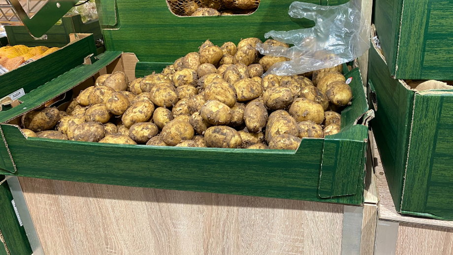 Za kilogram takich ziemniaków zapłacimy w marketach ok. 5 zł