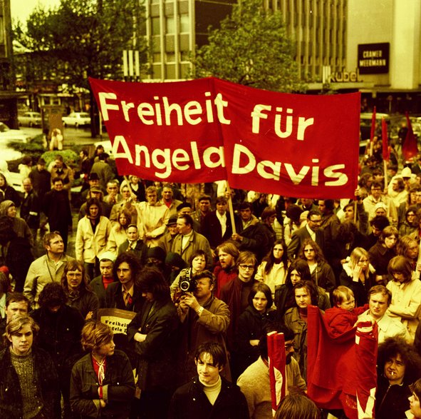 Demonstracja w obronie Angeli Davis, Niemcy Wschodnie, 1970 r.