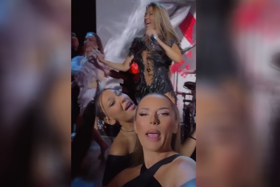 (VIDEO) LUDILO NA BEOGRADSKOM NASTUPU TEE TAIROVIĆ U prvim redovima Barbara Bobak i Sanja Vučić, ova pesma ih je digla na noge