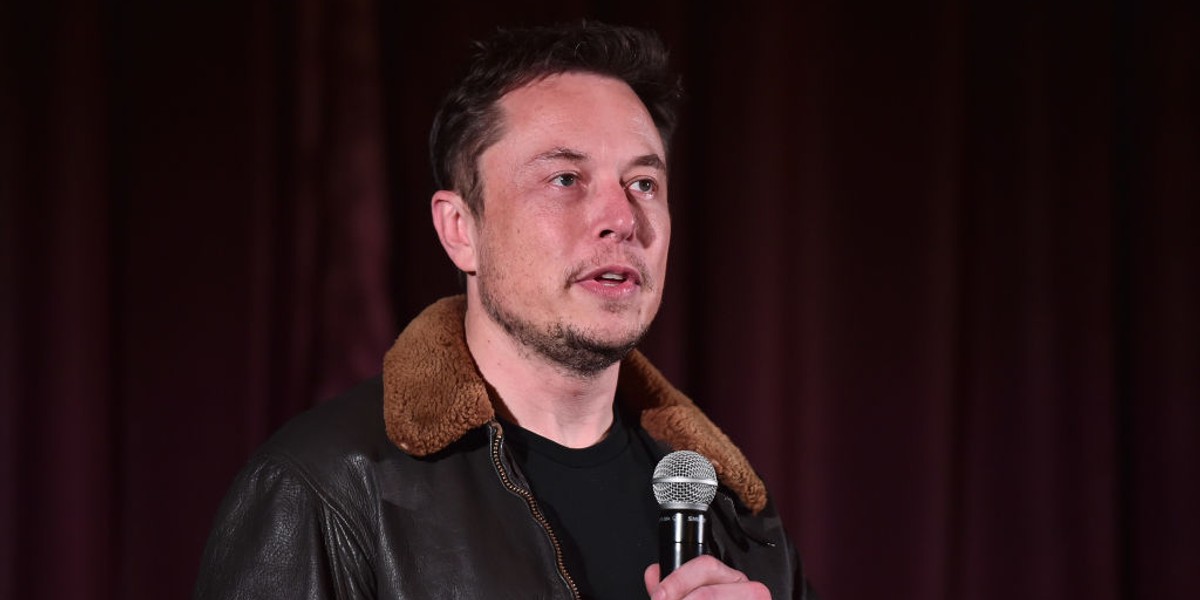 Elon Musk jest obecnie największym udziałowcem Tesli