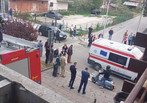 U Novom Pazaru žena pala sa terase 