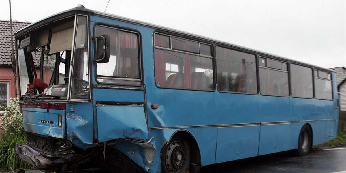 Wypadek polskiego autokaru na Litwie, są ranni