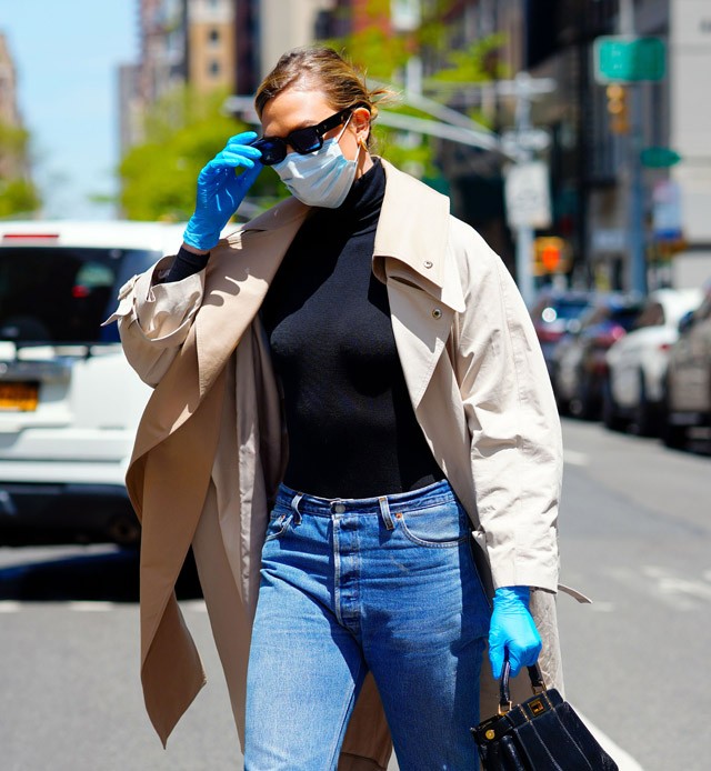 Karlie Kloss olyan stílusosan viseli a maszkot, mint senki más