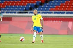 Wielki powrót stał się faktem. Dani Alves w Barcelonie