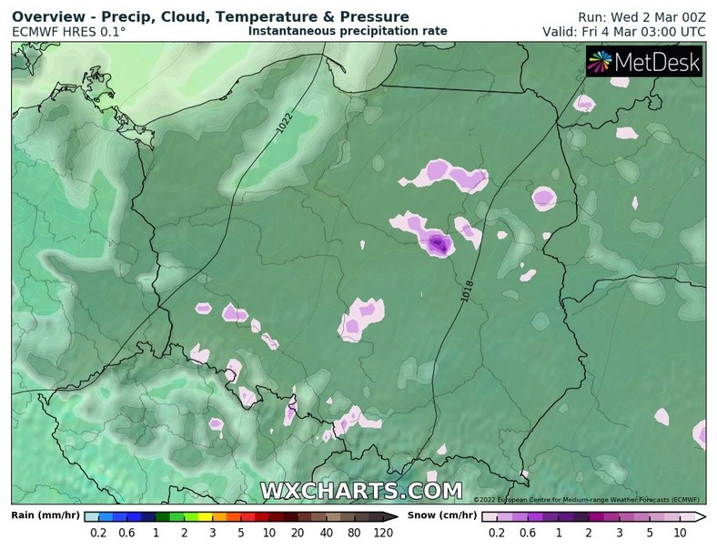 W nocy lokalnie popada słaby śnieg