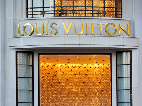 Louis Vuitton cafe now open in Paris 